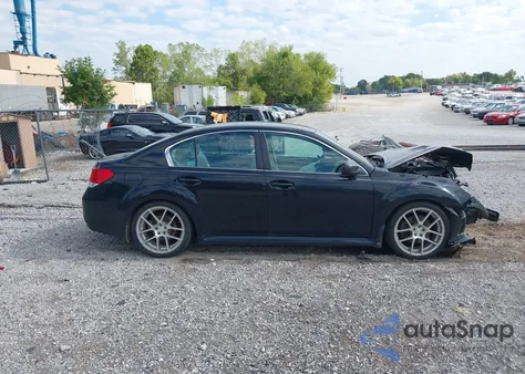 2010 Subaru Legacy 2.5Gt Limited из США, поврежденный, VIN 4S3BMFK66A1223513